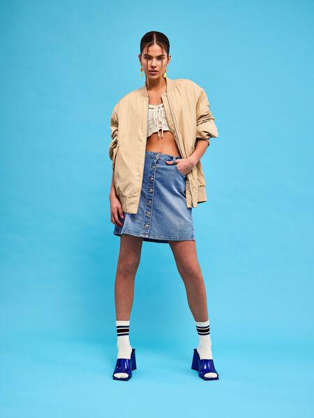 Shop the Look - pc_mar_25_custom.jpg