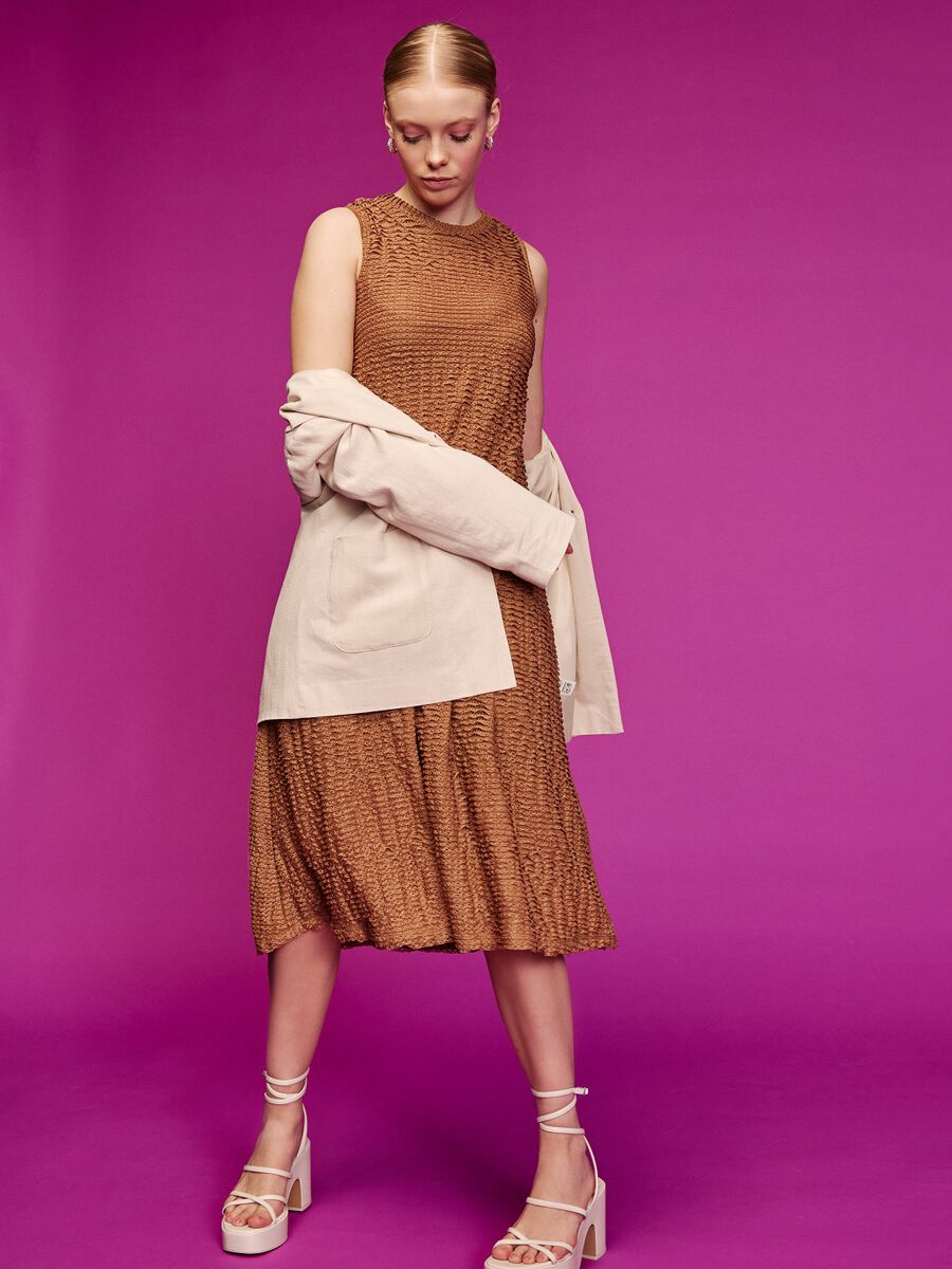 Shop the Look - pc_apr_53_custom.jpg
