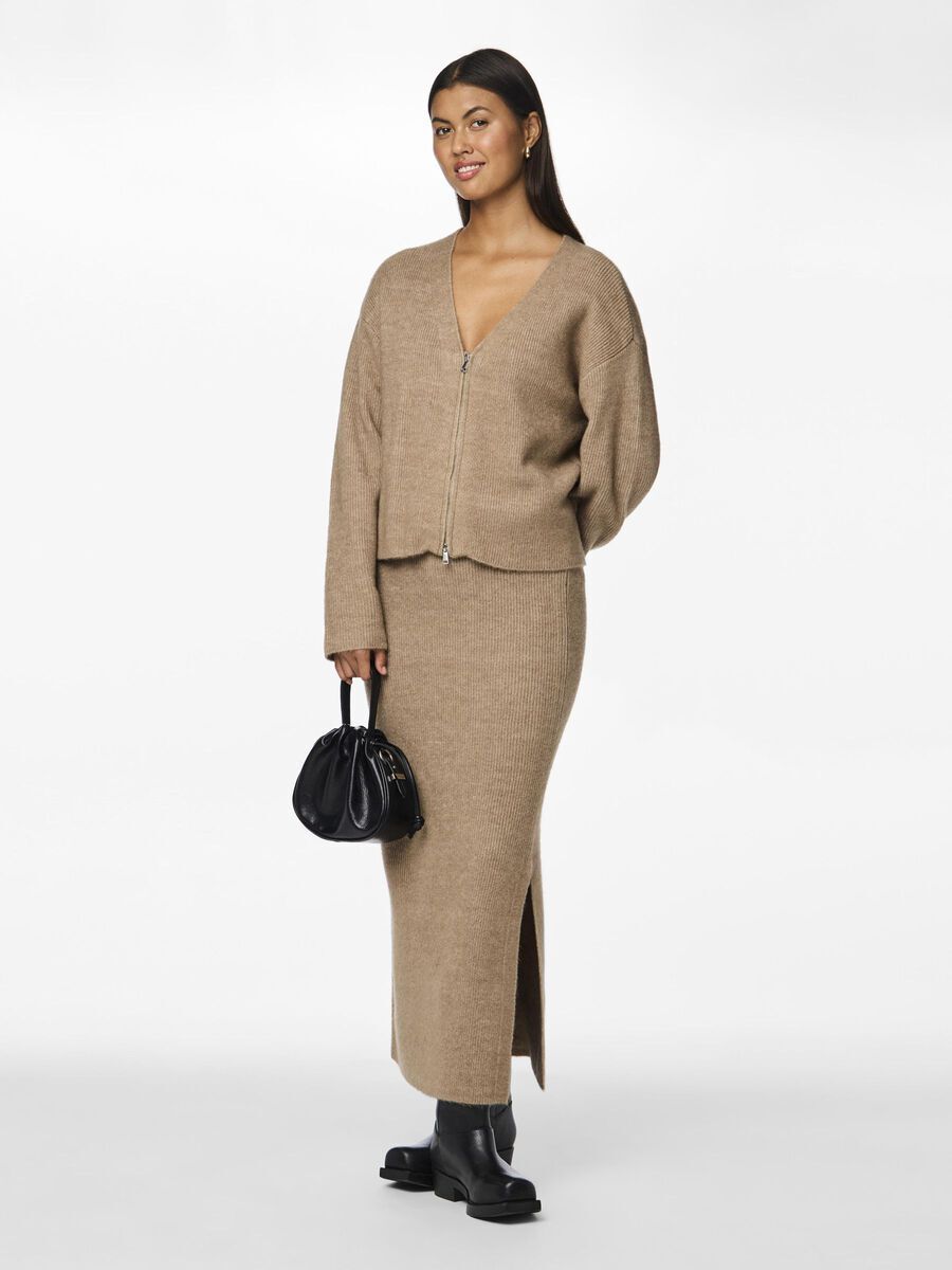 Shop the Look - pc_pcniko_TaupeGray_1727856668766_custom-0.jpg