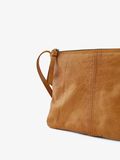 Pieces LEATHER CROSSBODY BAG, Cognac, highres - 17098426_Cognac_006.jpg