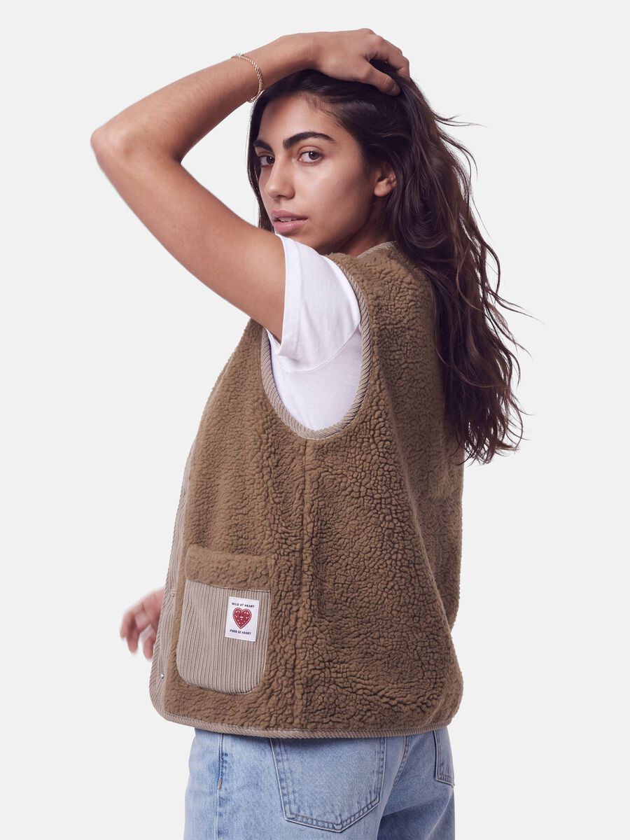 Carousel image 7 PCANASTACIA TEDDY VEST, Greige