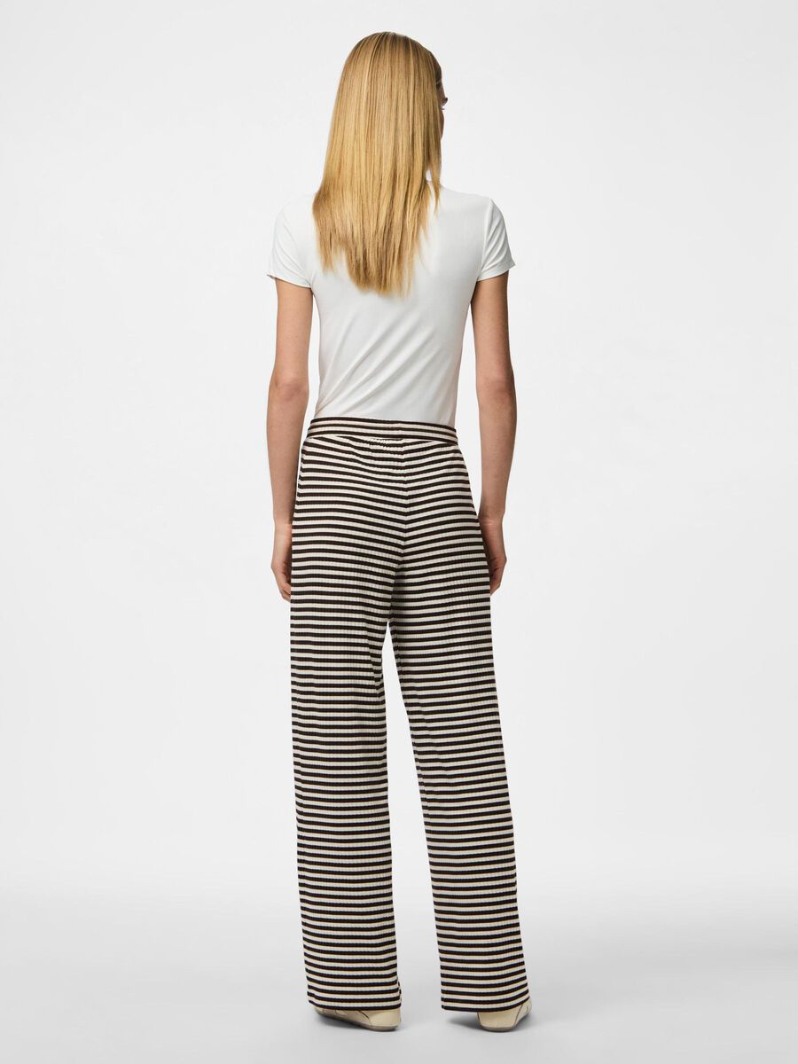Pieces PCLAYA WIDE-LEG TROUSERS, Hot Fudge, highres - 17156181_HotFudge_1216651_004.jpg