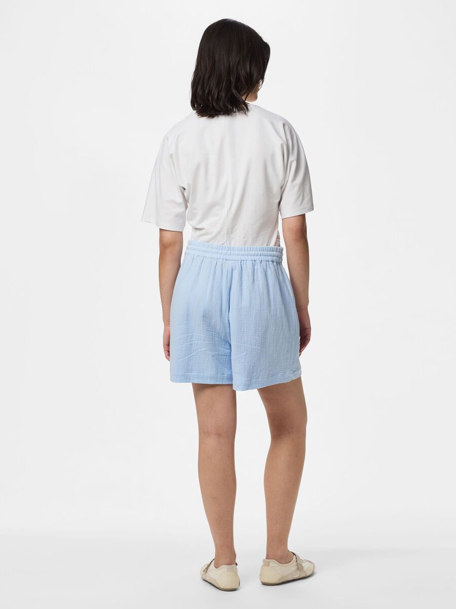 Product carousel image - PCSASTINA HW MUSSELIN SHORTS, Cashmere Blue | 2