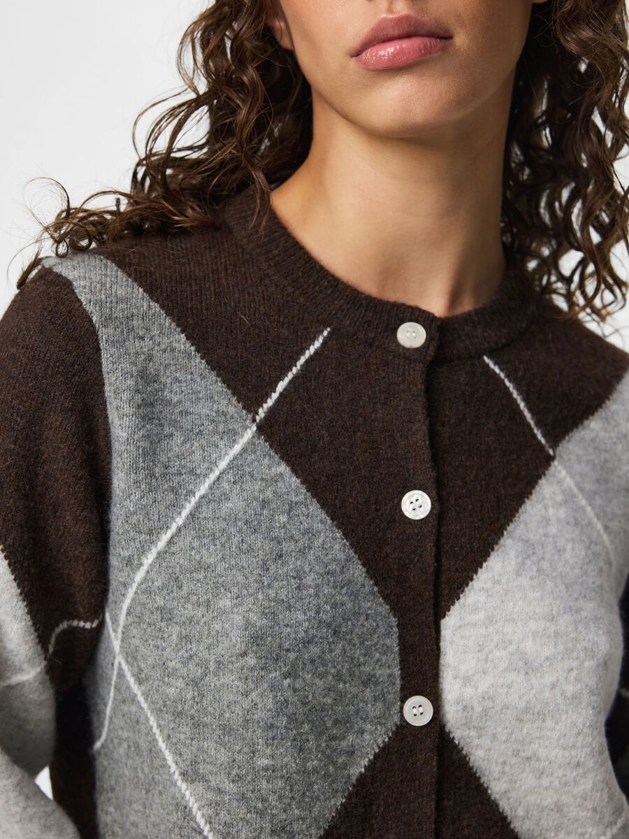 Carousel image 4 PCSALLY - CARREAUX CARDIGAN EN MAILLE, Hot Fudge