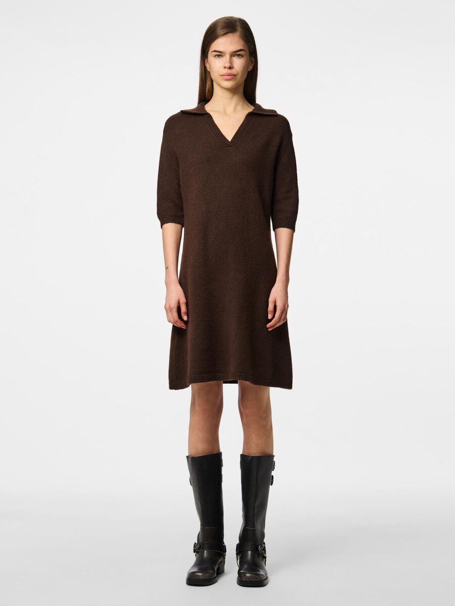 Pieces PCMALOU POLO STRICKKLEID, Chicory Coffee, highres - 17161988_ChicoryCoffee_1229531_003.jpg