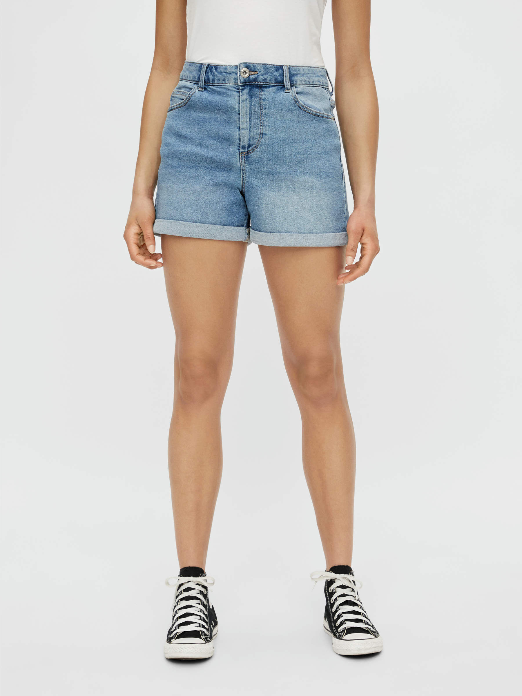 Loose fit denim shorts | Pieces