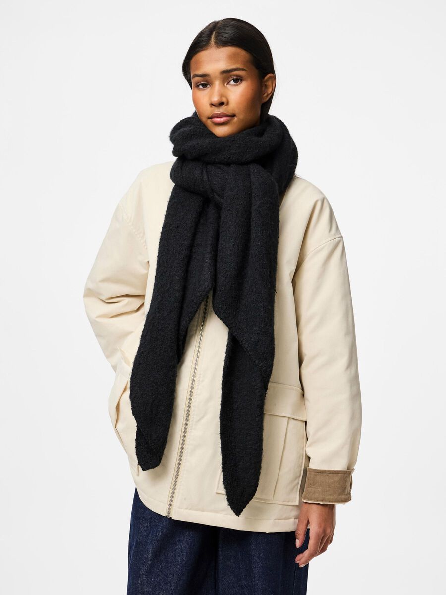 Pieces PCPYRON LONG SCARF, Black, highres - 17076047_Black_003.jpg
