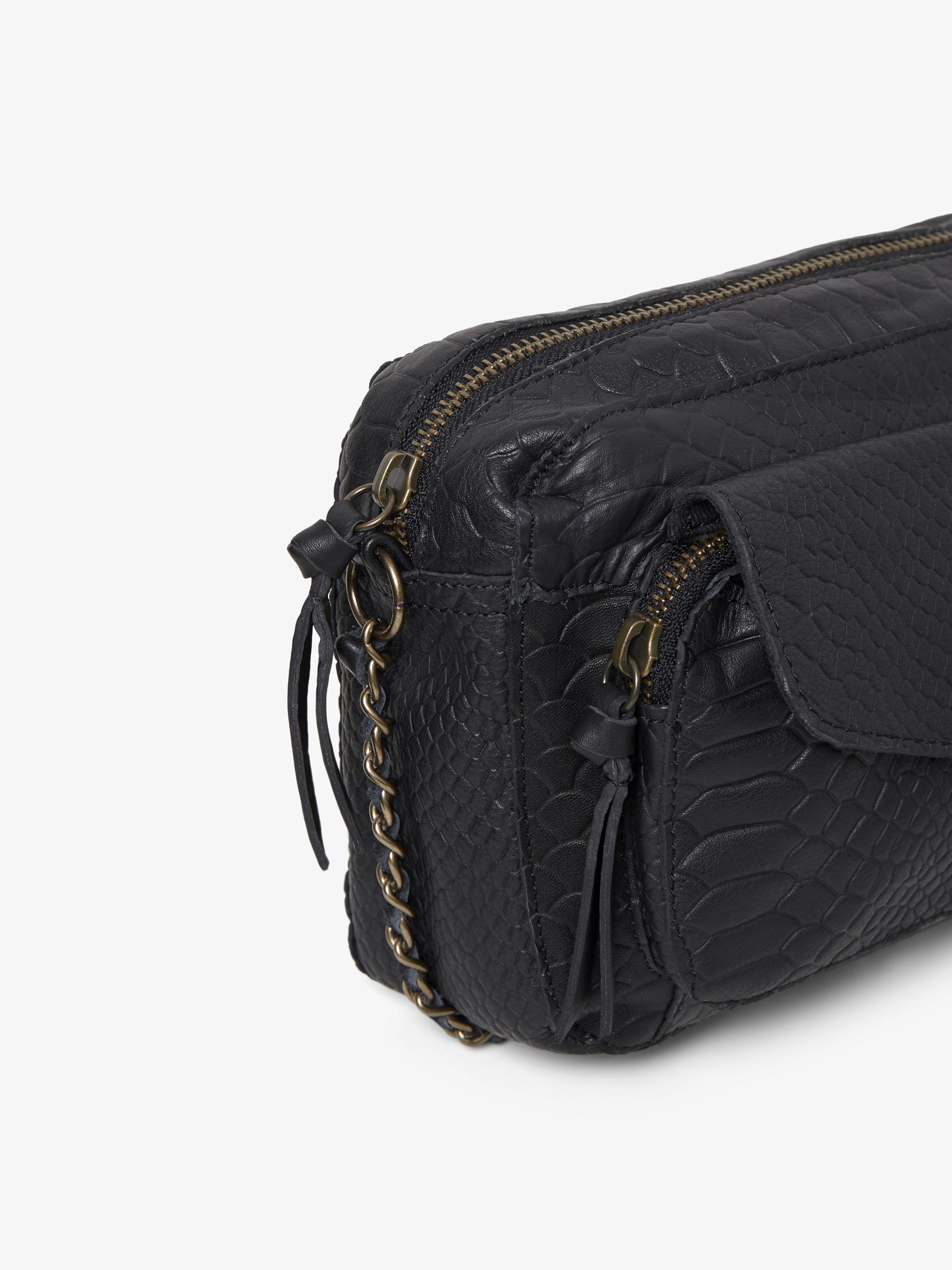 PCNAINA LEATHER CROSSBODY BAG | Black | PIECES® Finland