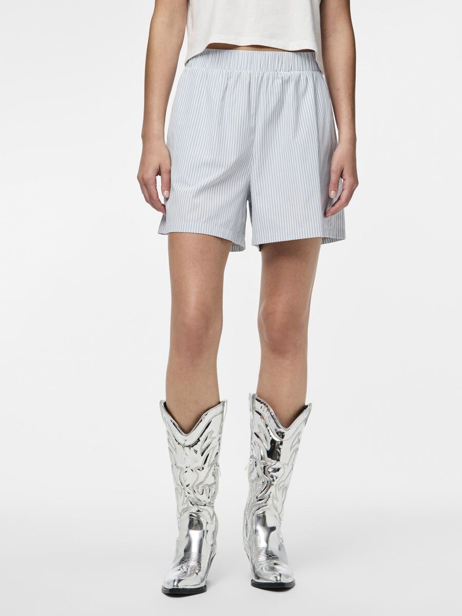 Pieces SHORTS, Faded Denim, highres - 17154042_FadedDenim_1154889_003.jpg