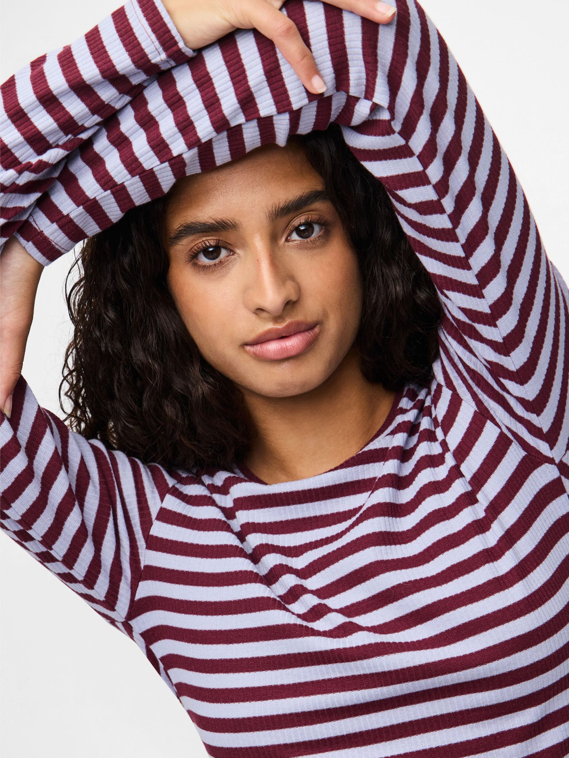 Carousel image - PCRUKA LONG SLEEVED TOP, Tawny Port | 4