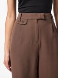 Pieces PCNIMORA SUIT TROUSERS, Chocolate Martini, highres - 17151770_ChocolateMartini_006.jpg