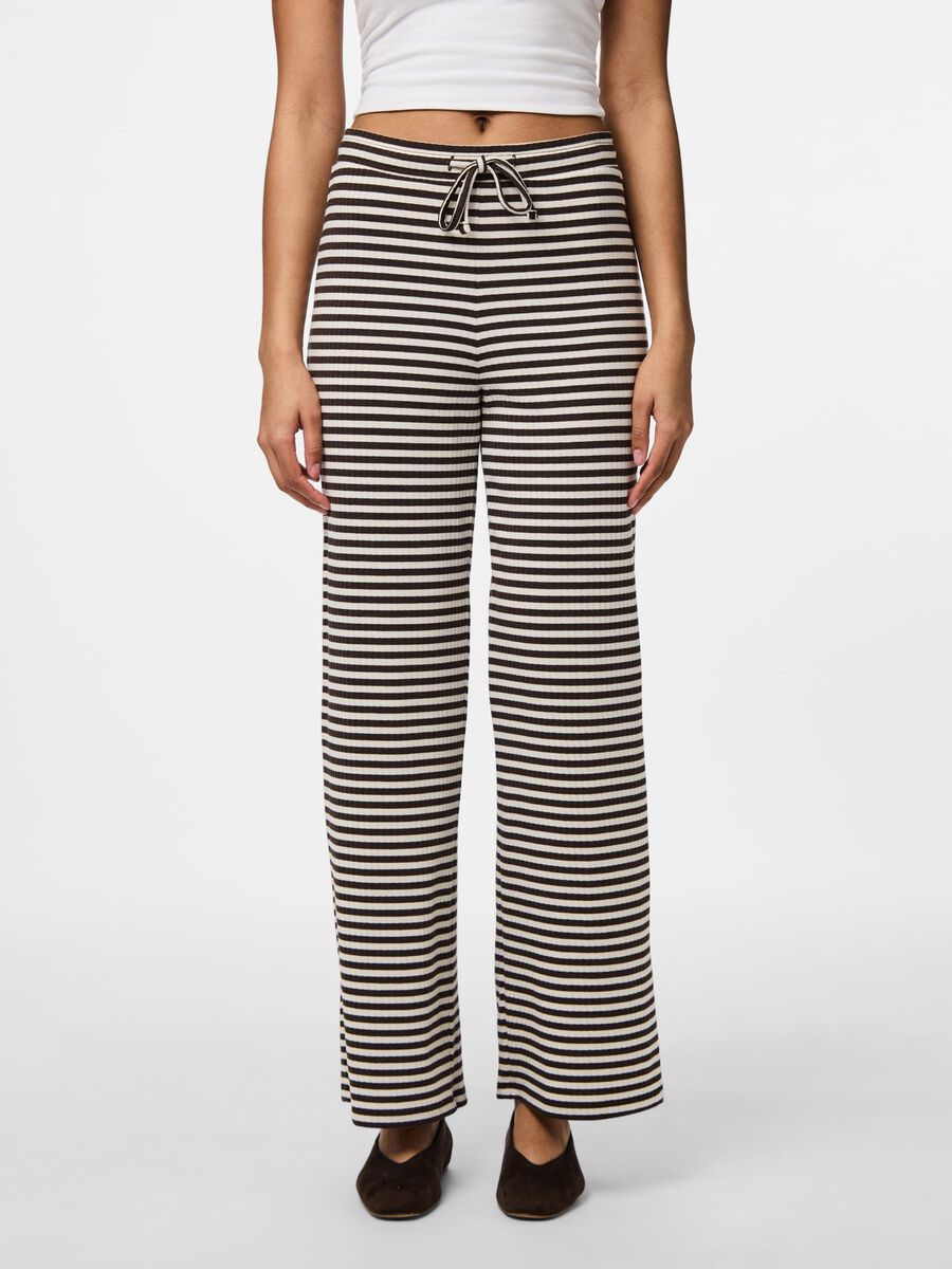Pieces PCLAYA WIDE-LEG TROUSERS, Chicory Coffee, highres - 17156181_ChicoryCoffee_1216651_003.jpg