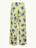 Pieces PCSUNNY HOSE MIT WEITEM BEIN, Neon Yellow, highres - 17143571_NeonYellow_1064901_002.jpg