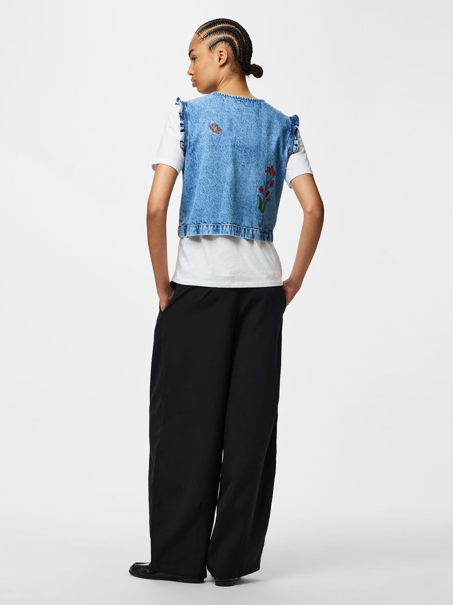 Product carousel image - PCPALMA FRILL DENIM TOP, Medium Blue Denim | 2