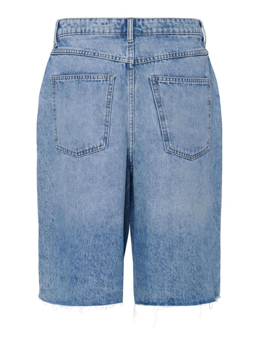 Pieces PCTASHA MW BAGGY DENIM SHORTS, Light Blue Denim, highres - 17157255_LightBlueDenim_002.jpg