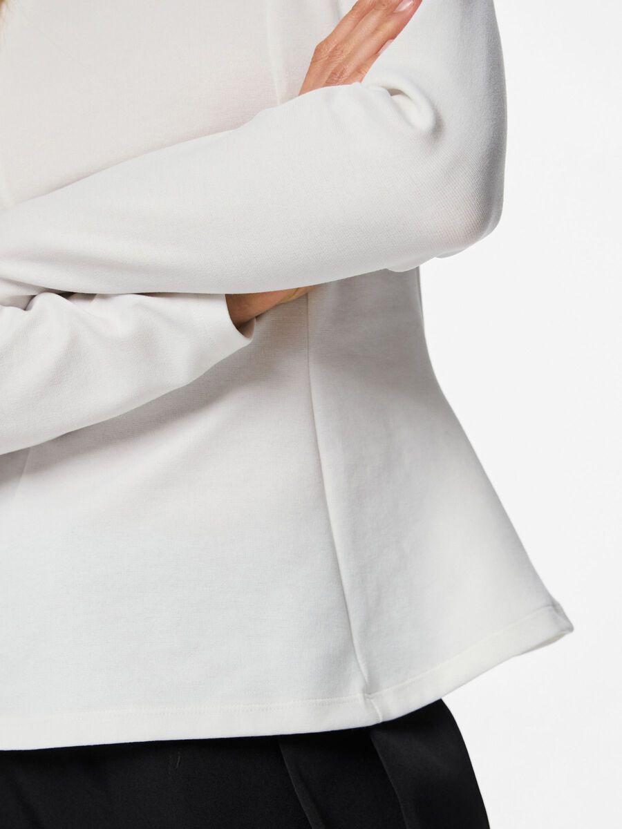 Carousel image - PCLUCCI PEPLUM TOP MET LANGE MOUWEN, Cloud Dancer | 4