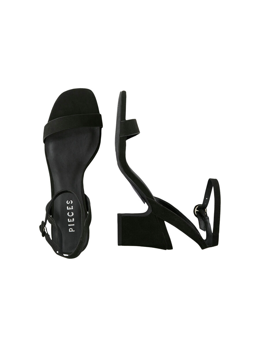 Pieces BLOCK HEEL SANDALS, Black, highres - 17104403_Black_005.jpg