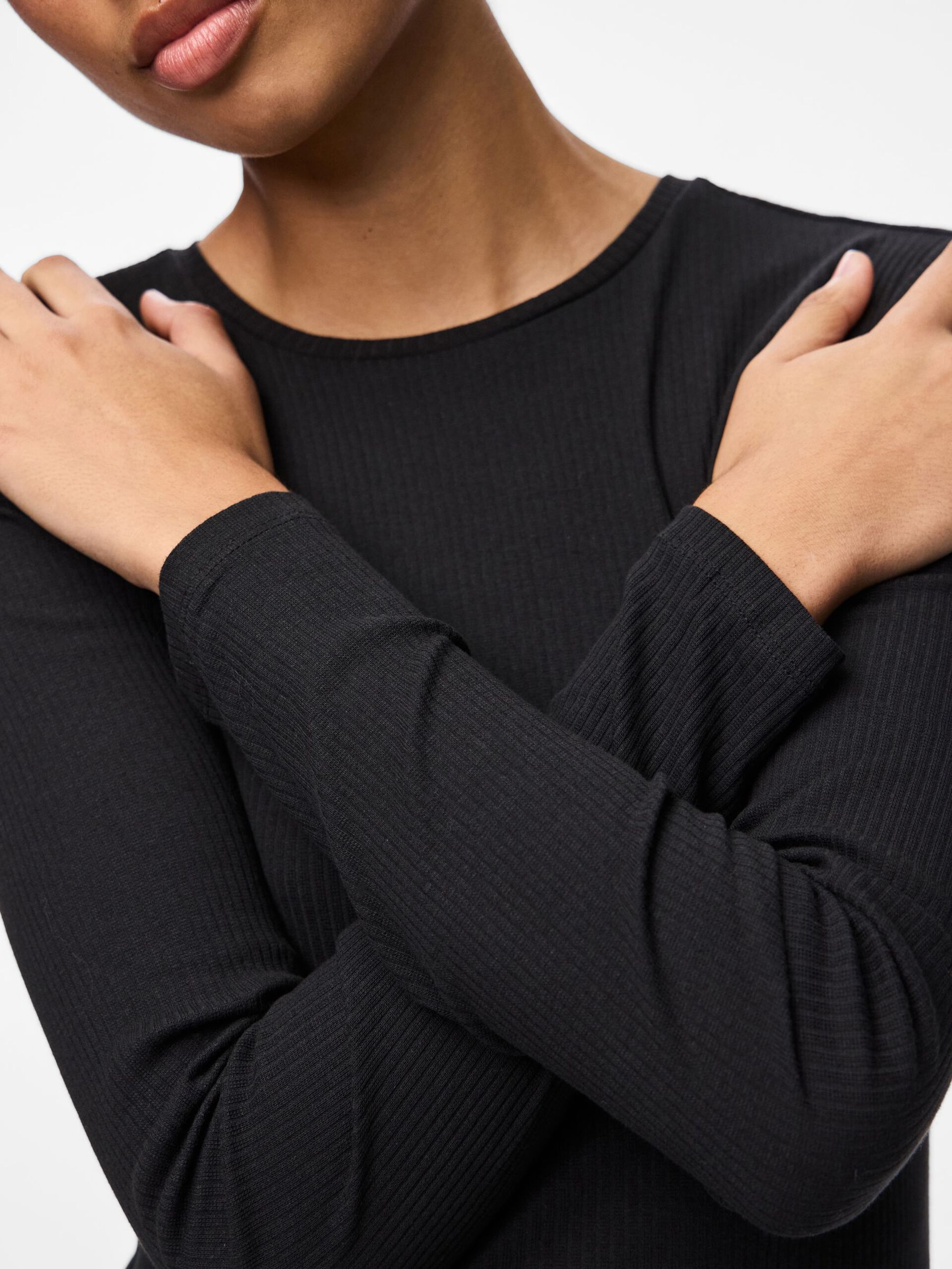 Carousel image - PCRUKA LONG SLEEVED TOP, Black | 4