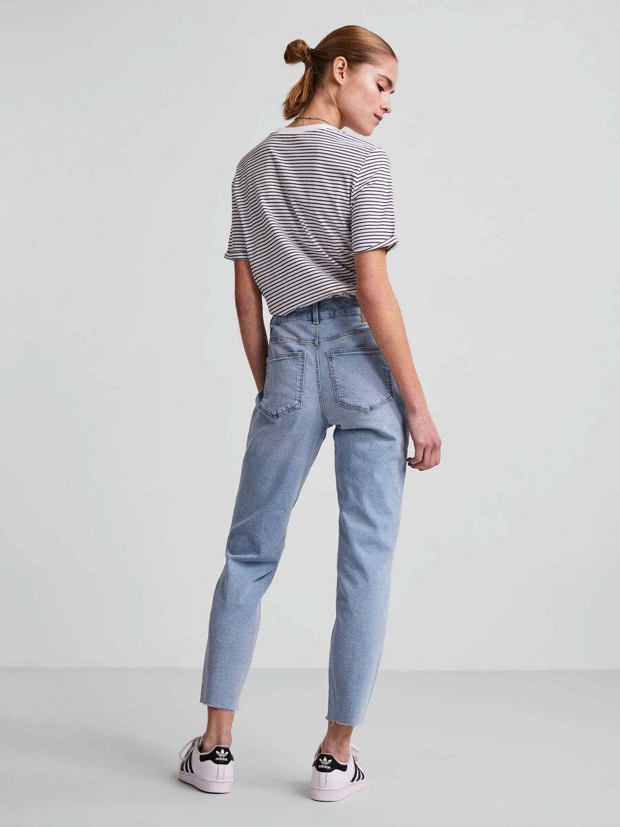 Pieces PCLUNA MW STRAIGHT FIT JEANS, Light Blue Denim, highres - 17120953_LightBlueDenim_004.jpg