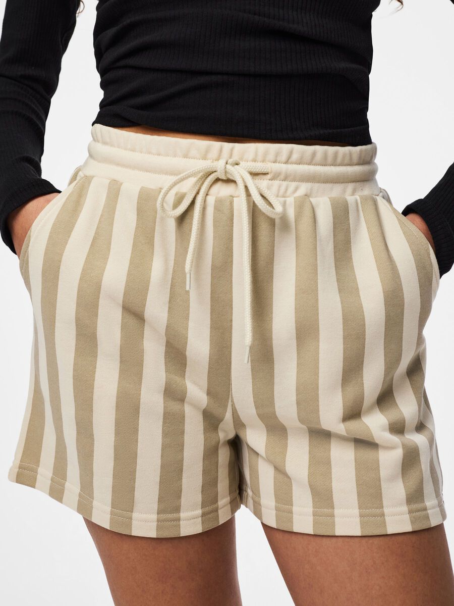 Carousel image - PCCHILLI SHORTS, Crockery | 4