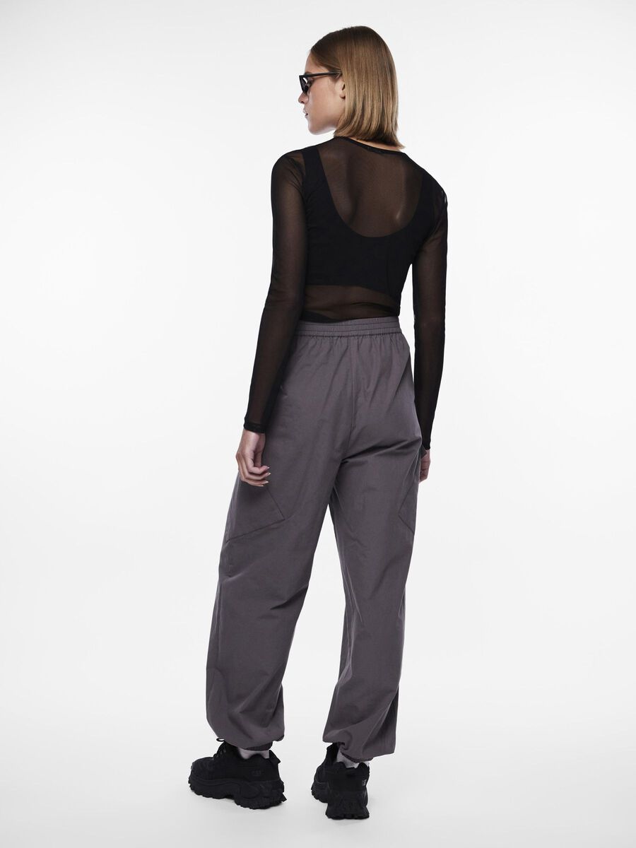 Pieces PCSARA CARGO TROUSERS, Magnet, highres - 17148427_Magnet_1096243_004.jpg