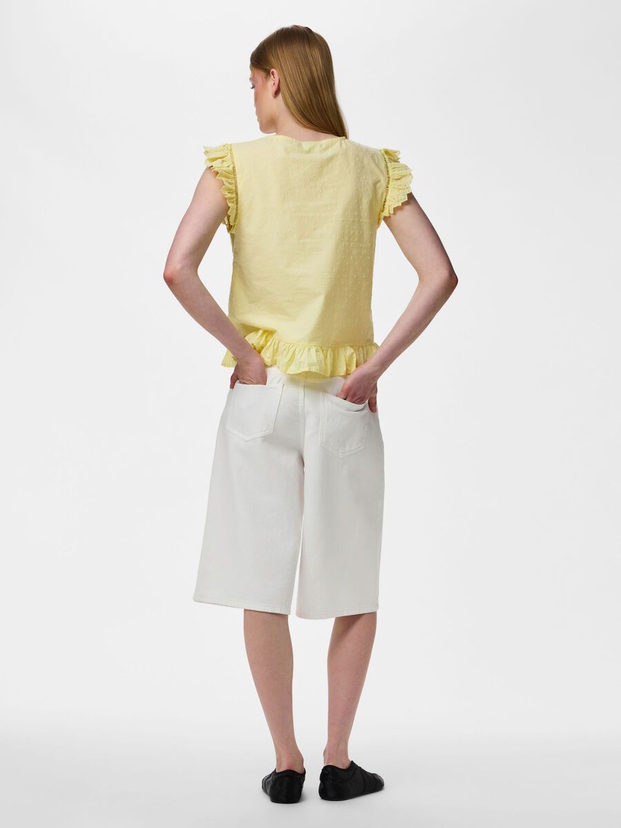 Product carousel image - PCGOLDIE  SLEEVELESS TOP, French Vanilla | 2