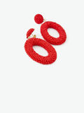 Pieces PERLEN TROPFEN OHRRINGE, High Risk Red, highres - 17102378_HighRiskRed_006.jpg