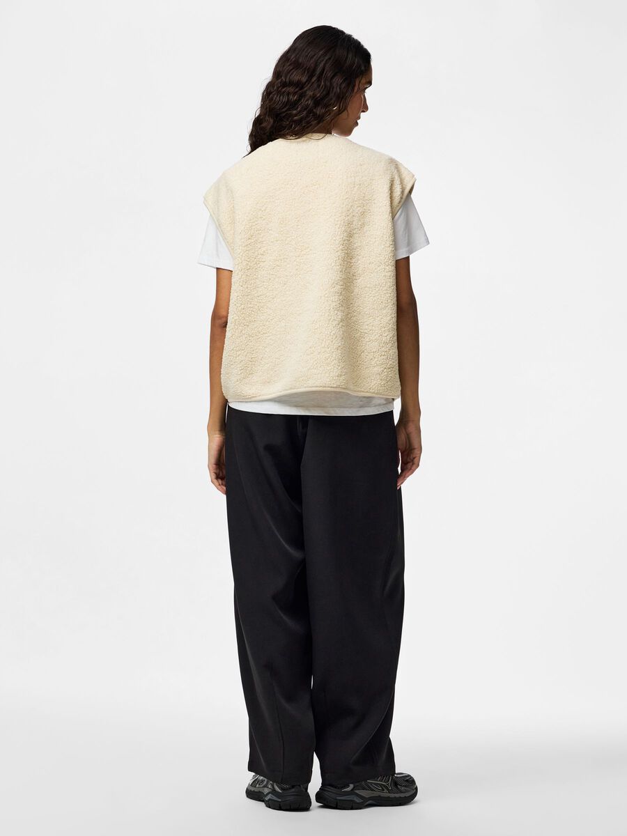 Product carousel image - PCKATTY TEDDY VEST, Birch | 2