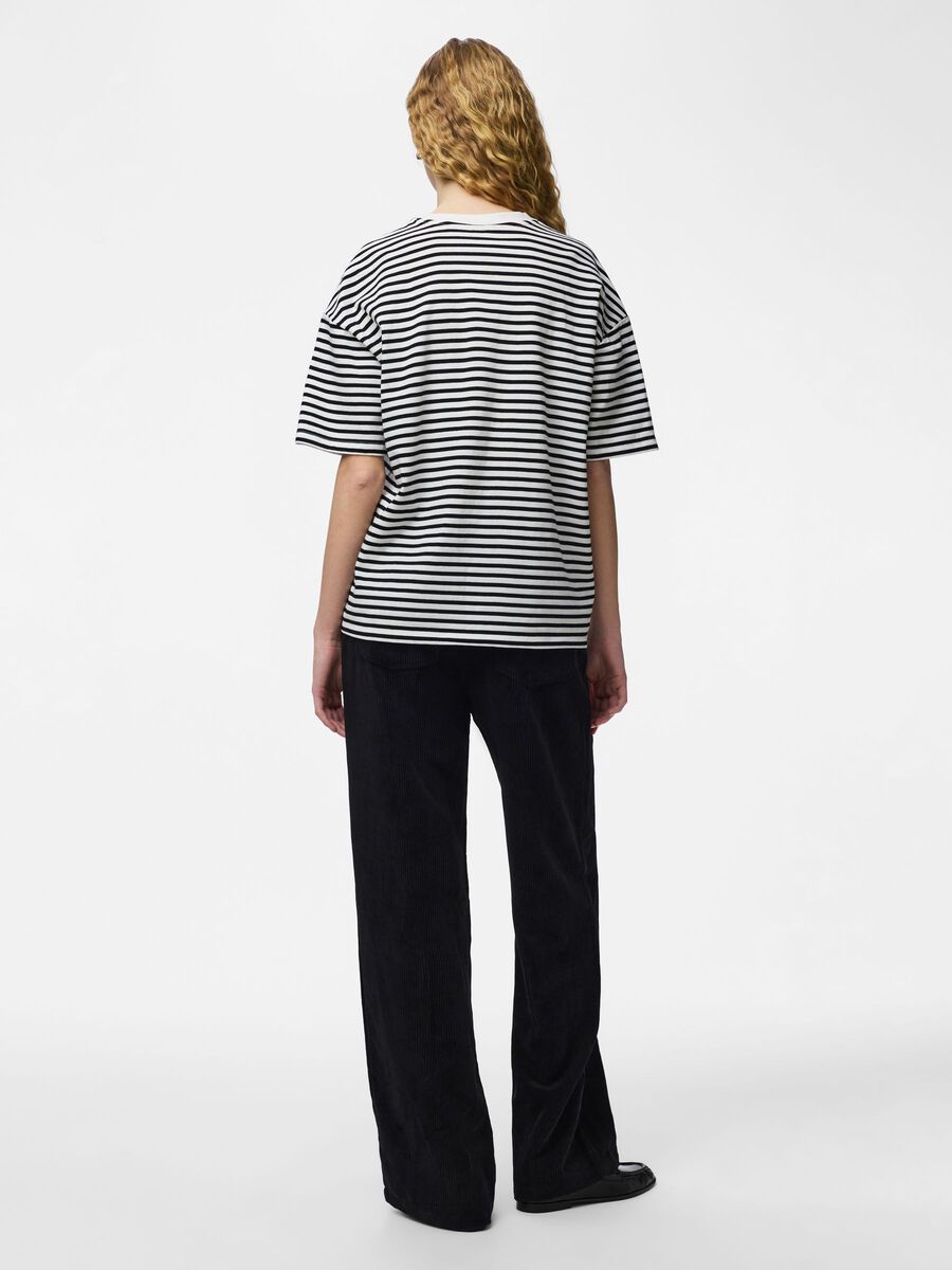 Product carousel image - PCSADIE 2/4 T-SHIRT, Cloud Dancer | 2