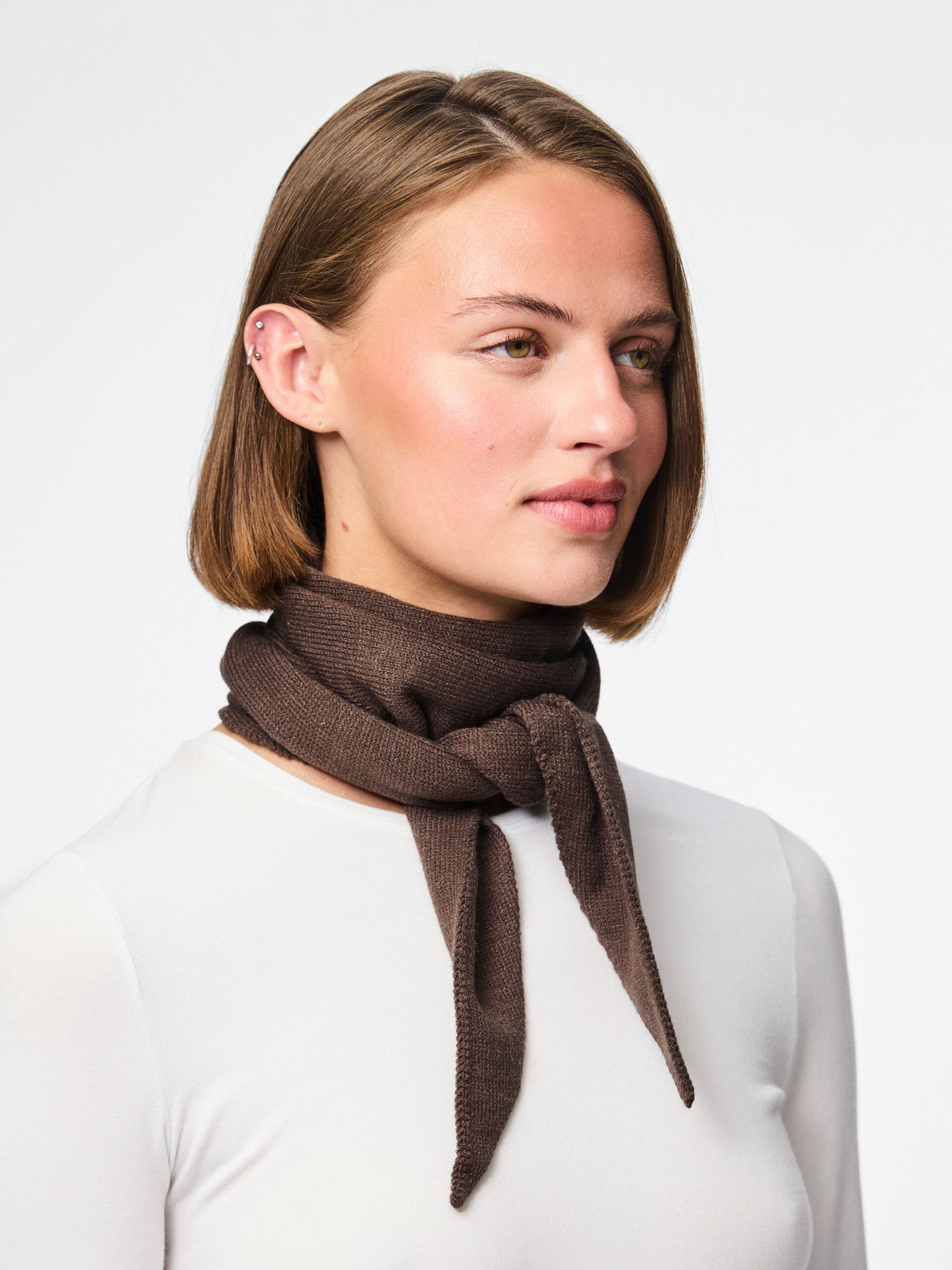 Carousel image - PCKOMMA SCARF, Hot Fudge | 4