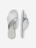 Pieces BRIDES CROISÉES CUIR SANDALES, White, highres - 17094639_White_005.jpg