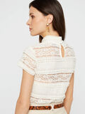 Pieces BRODERIE ANGLAISE SHORT SLEEVED TOP, Cloud Dancer, highres - 17105495_CloudDancer_006.jpg