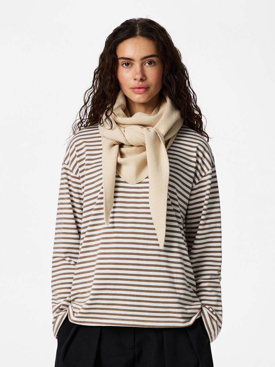 Carousel image - PCKOMMA RIB BIG TRIANGLE  SCARF, Whitecap Gray | 2