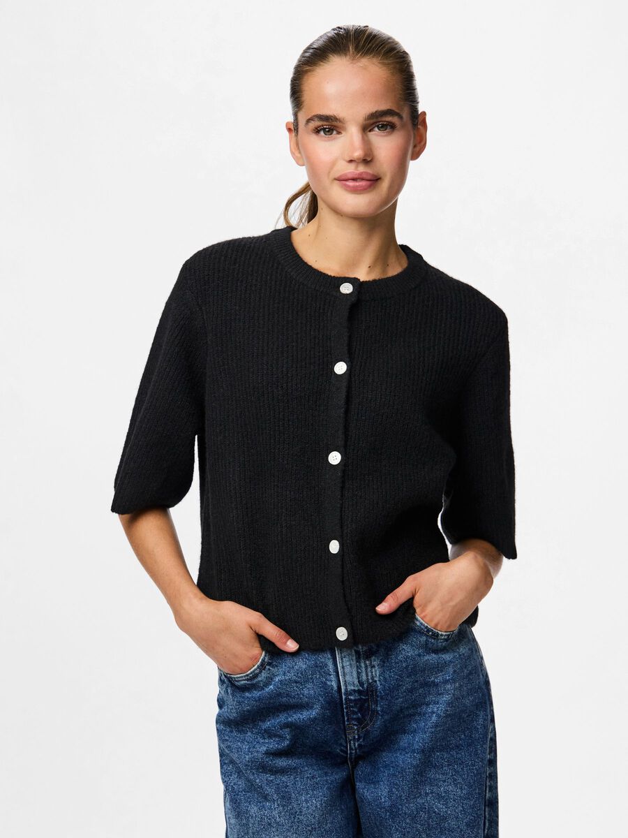 Product carousel image - PCSILLY - MANCHES COURTES CARDIGAN EN MAILLE, Black | 1