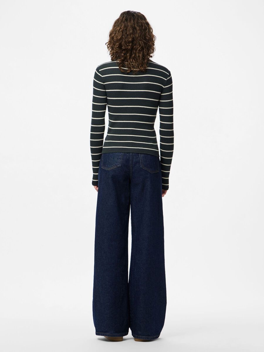 Product carousel image - PCMIRA PULLOVER, Darkest Spruce | 2