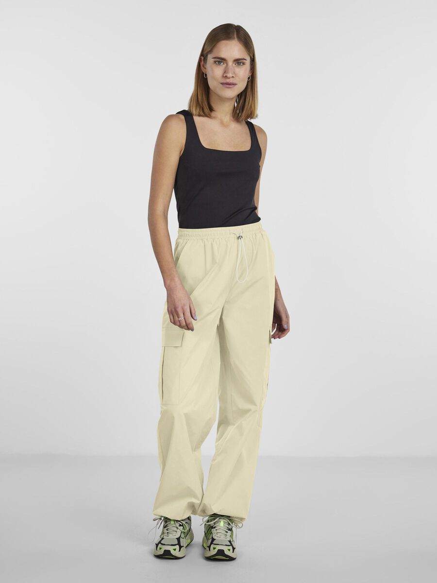 Pieces PCDRE CARGO BROEK, Cloud Cream, highres - 17141457_CloudCream_005.jpg