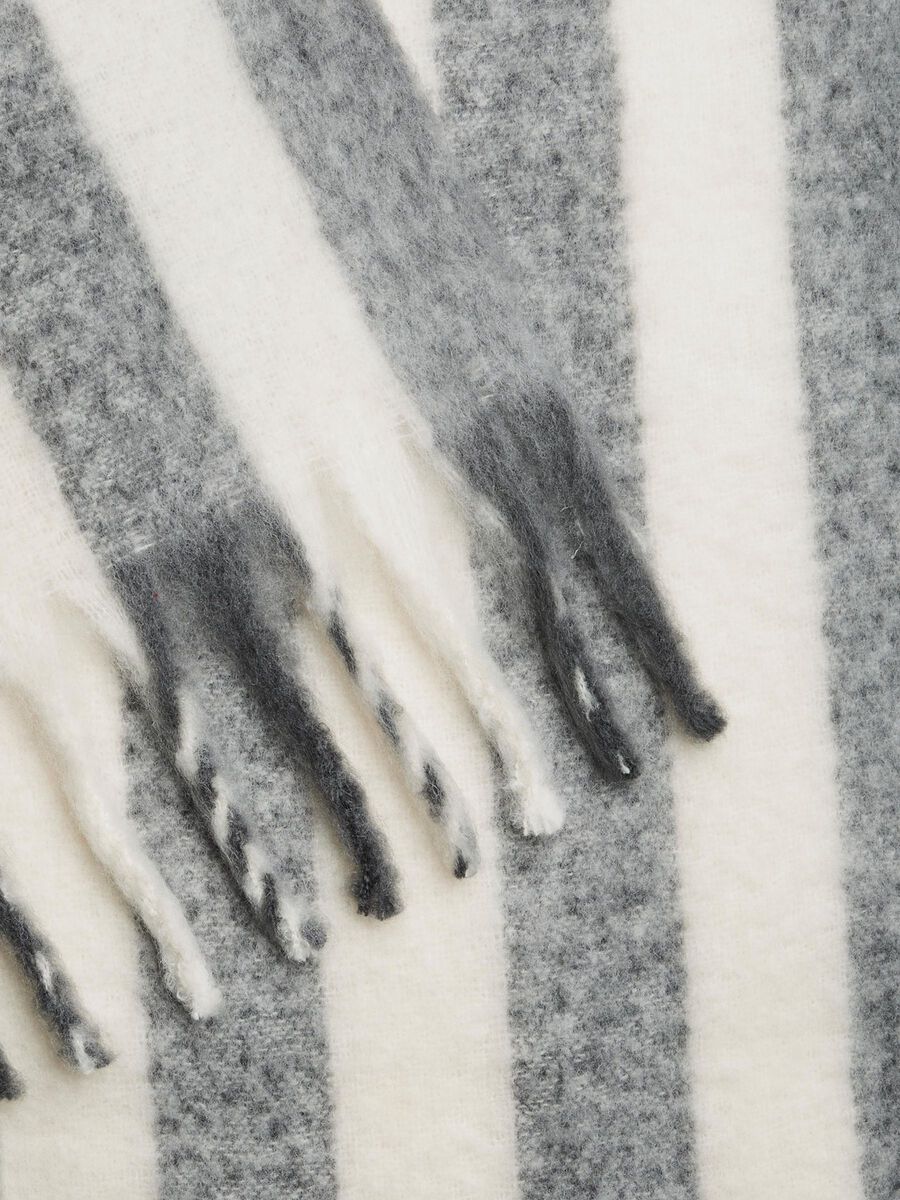 Carousel image - PCNANNA SCHAL, Magnet | 3