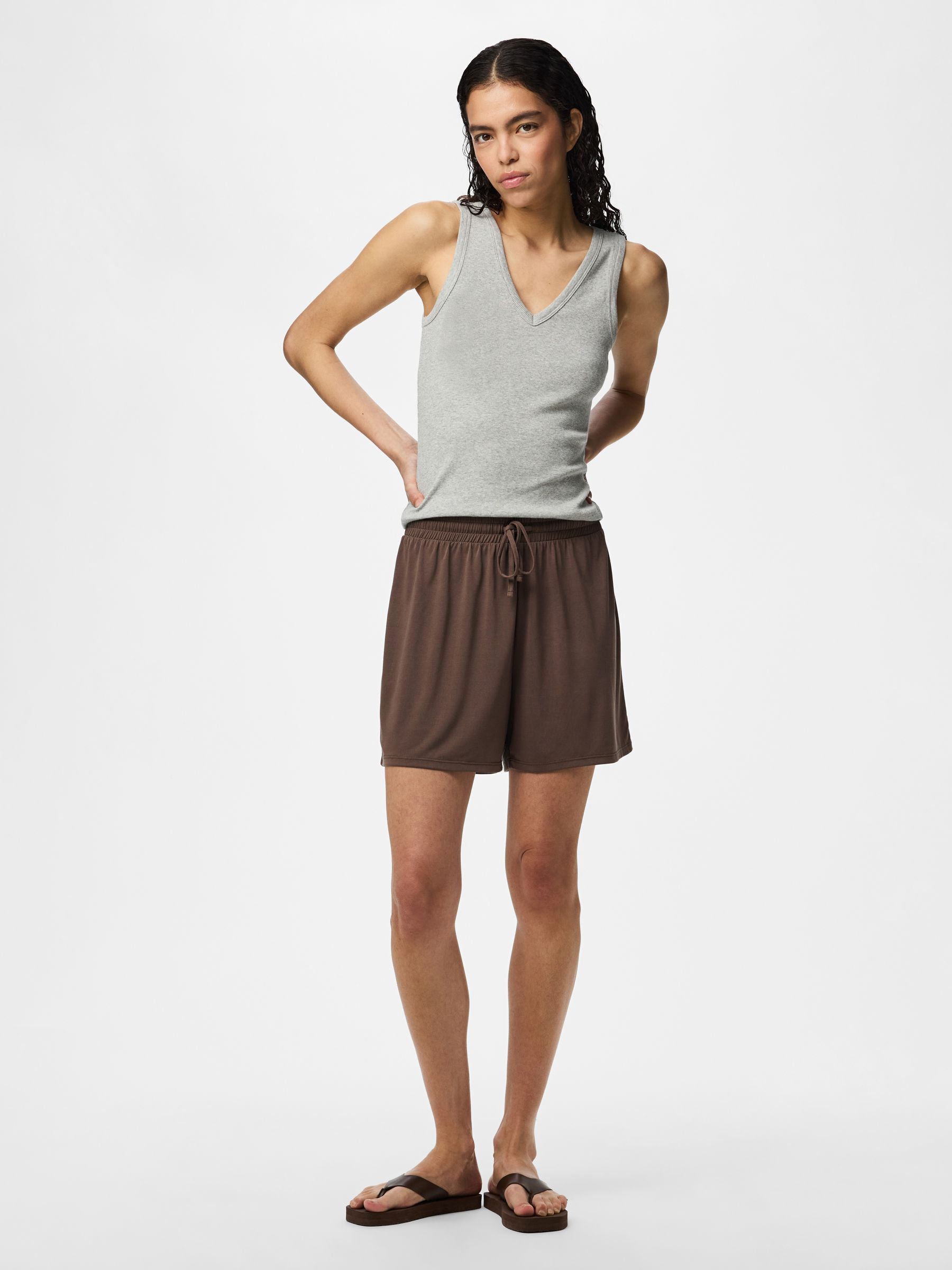 PCANORA SHORTS | Brown | PIECES® Switzerland