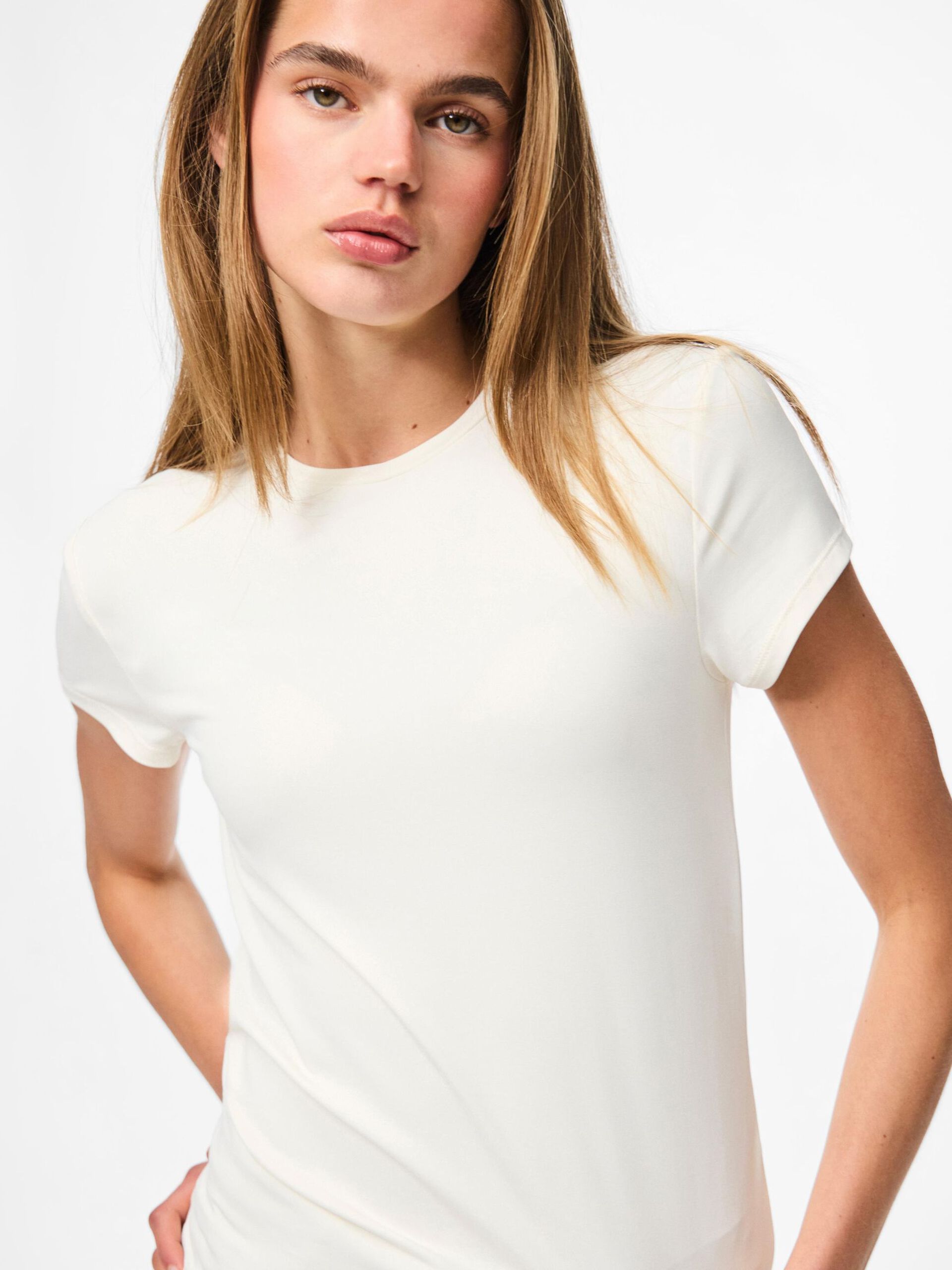 Carousel image - PCFYLLA NYLON T-SHIRT, Coconut Milk | 4
