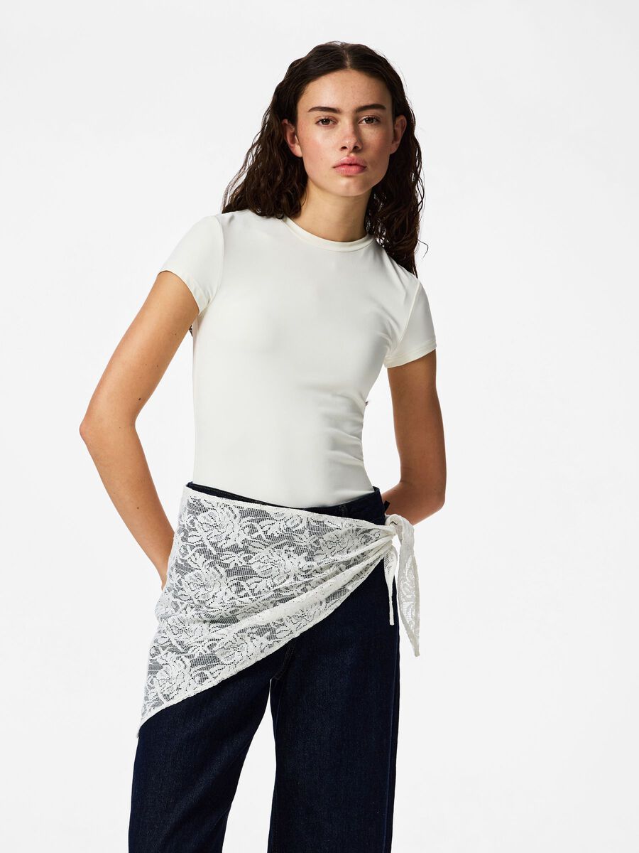 Product carousel image - PCGAMILLA DRIEHOEK 5-1 SJAAL, Cloud Dancer | 1