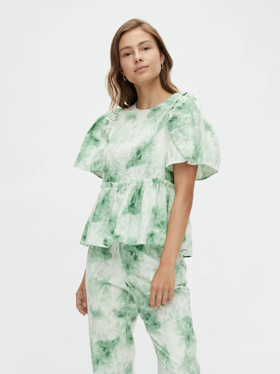 Pieces TOP A MANICHE CORTE, Classic Green, highres - 17122293_ClassicGreen_933085_003.jpg