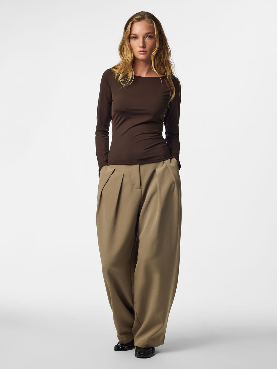 Carousel image 3 PCMELLY BOATNECK TOP, Hot Fudge