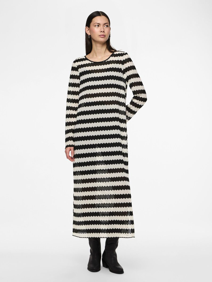 Pieces PCSUNNY KNITTED MIDI DRESS, Bright White, highres - 17152615_BrightWhite_1138988_003.jpg