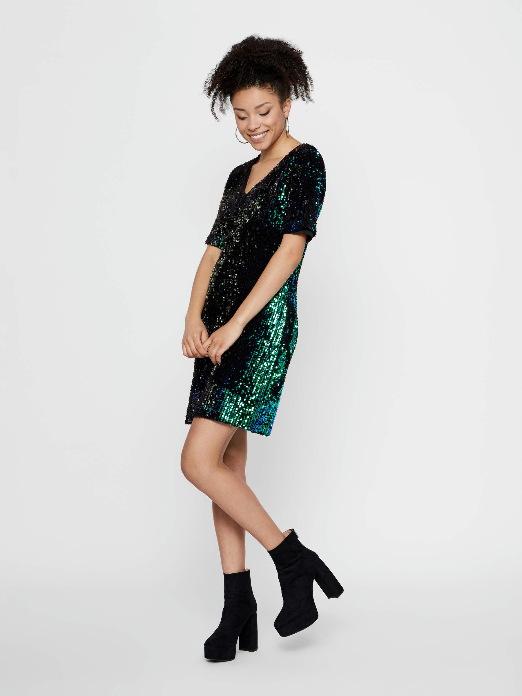 SEQUIN MINI DRESS Black PIECES Austria
