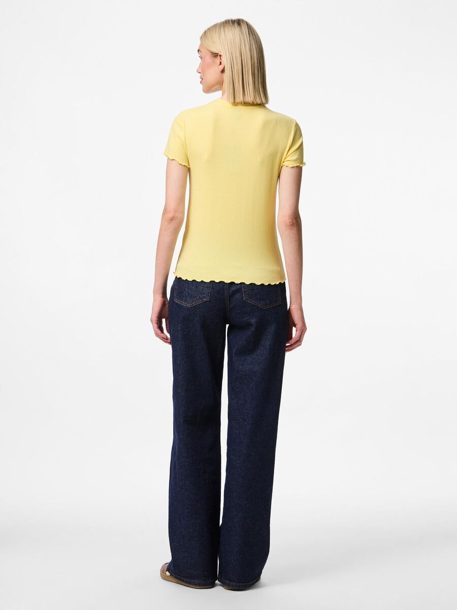 Pieces T-SHIRT, Pale Banana, highres - 17120085_PaleBanana_004.jpg