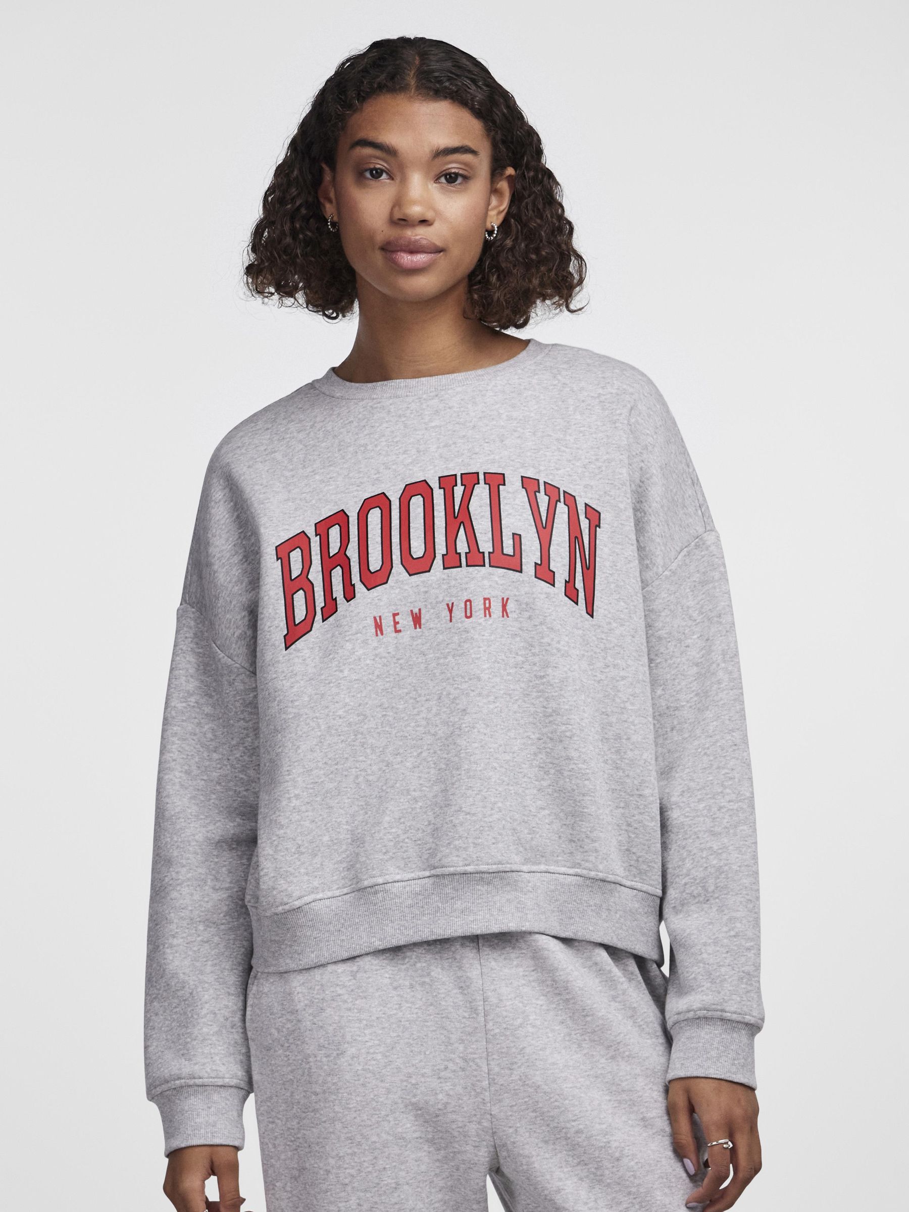 Light grey deals sweatshirt womens