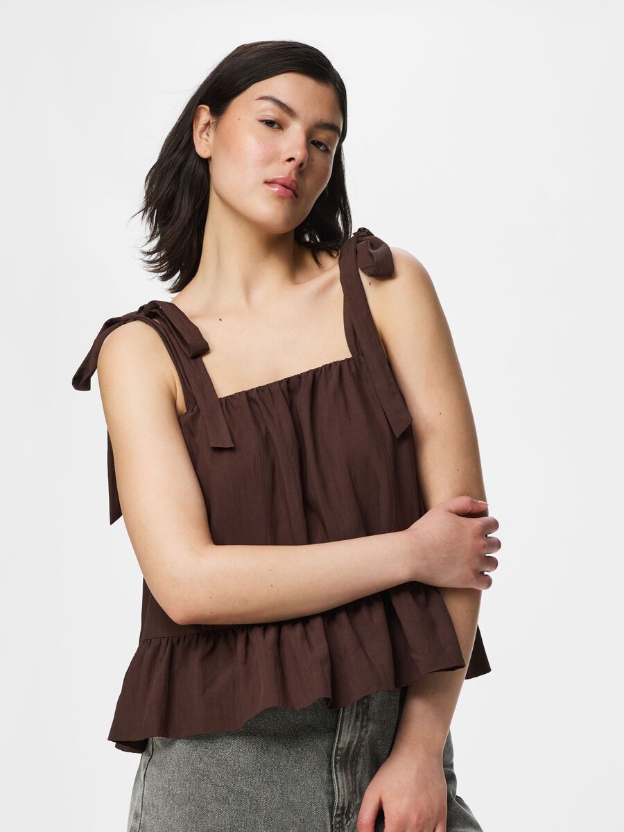 Product carousel image - PCJULIA PEPLUM  STRAP TOP, Hot Fudge | 1