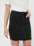 Pieces FRAYED HEM DENIM MINI SKIRT, Black Denim, highres - 17094853_BlackDenim_006.jpg