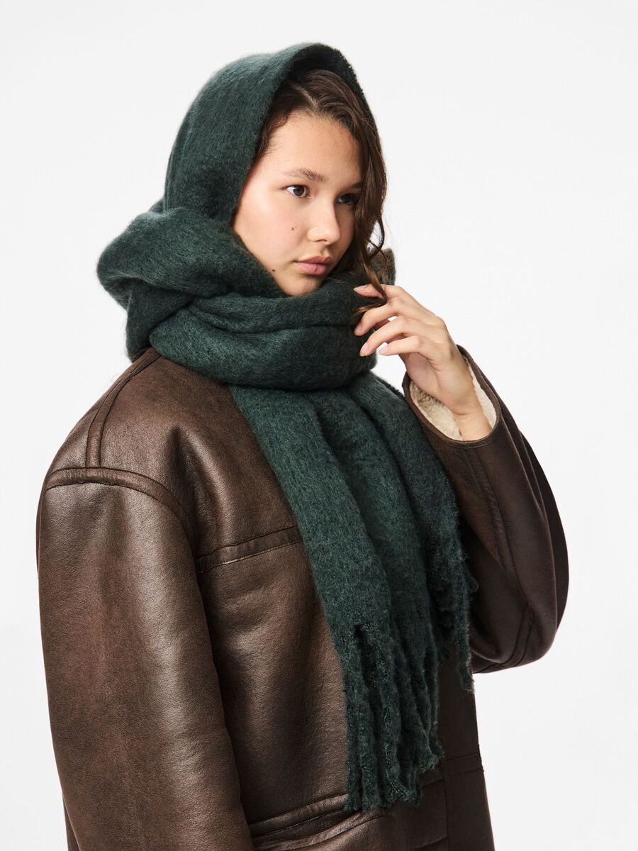 Product carousel image - PCNIKITA ÉCHARPE, Darkest Spruce | 2