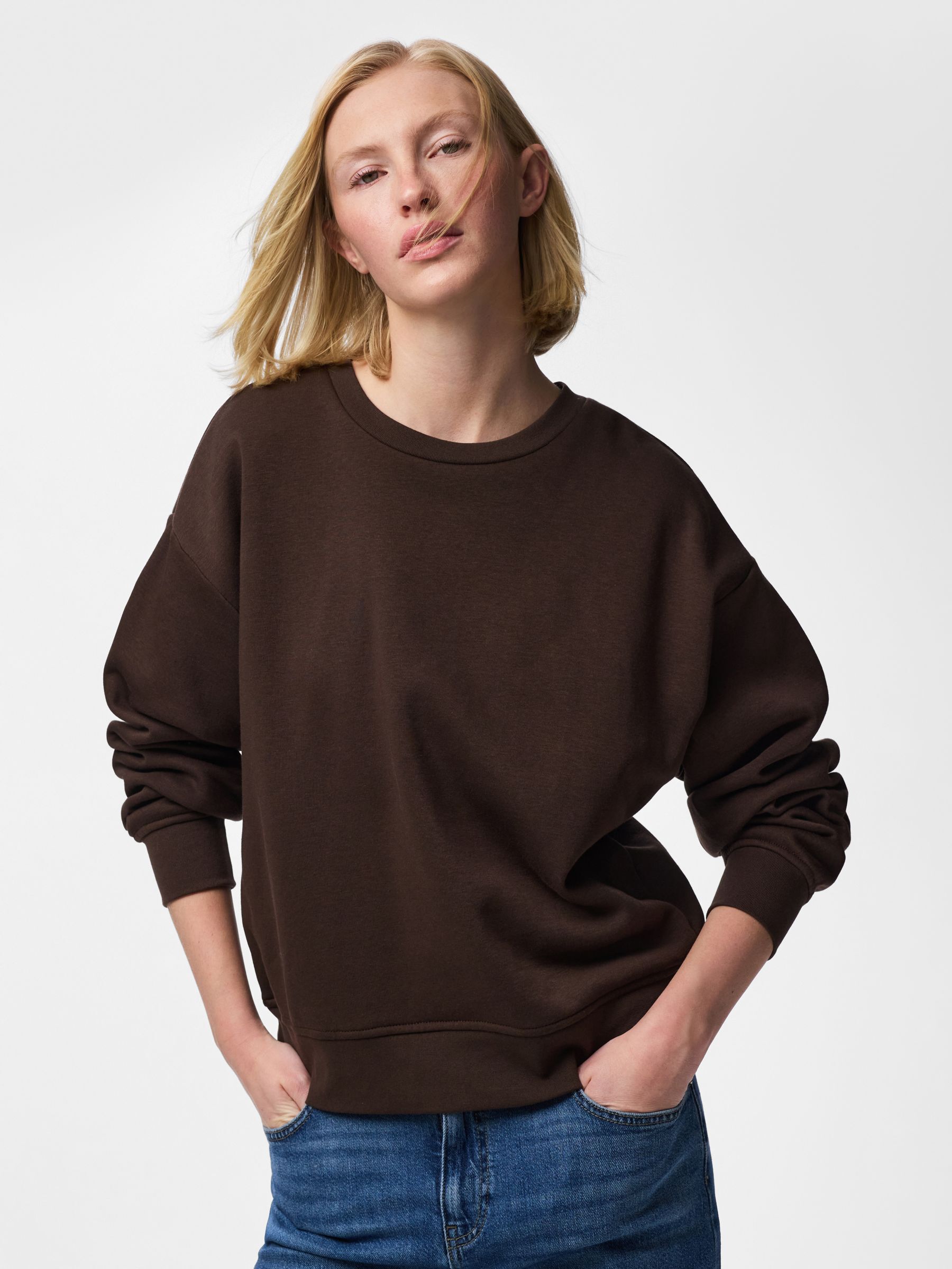PCCHILLI LOOSE FIT SWEATSHIRT | Brown | PIECES® Switzerland